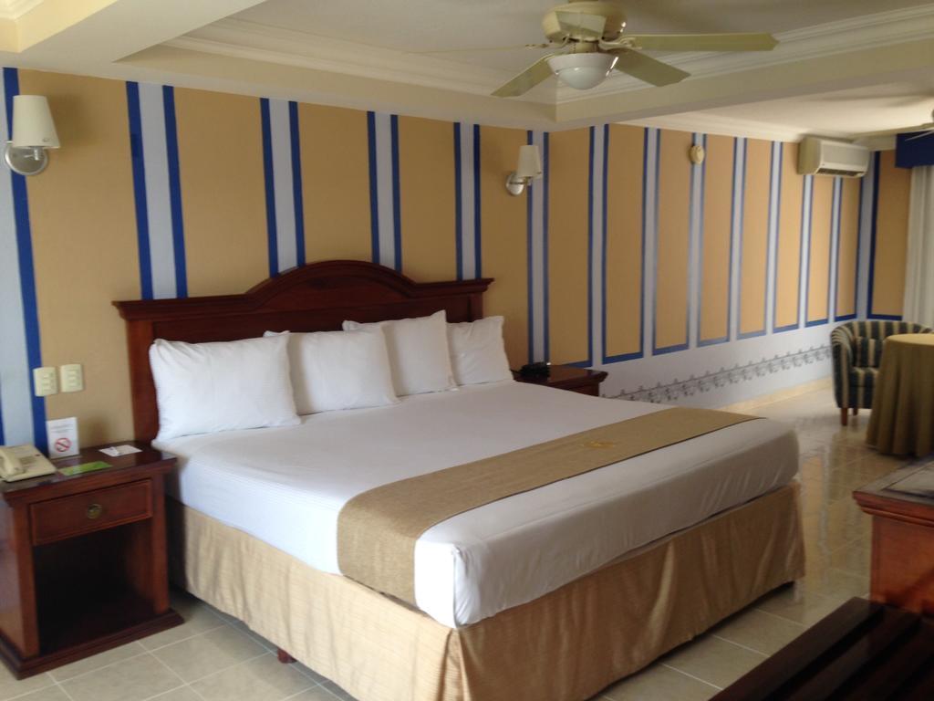 Hotel Plaza Colonial Campeche Bilik gambar